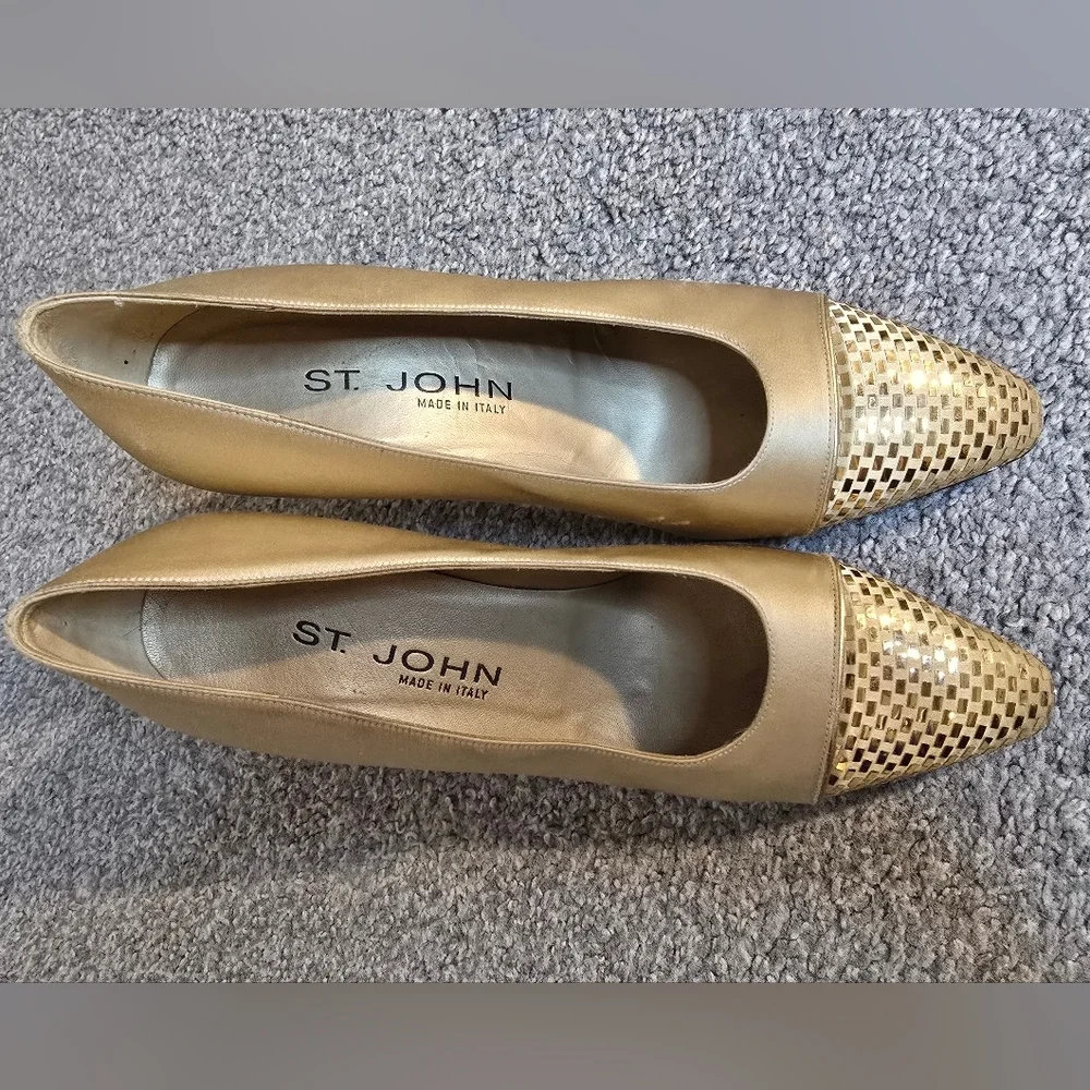 St John Made In Italy Gold Satin Sequin Toe Cap Pumps Size 7